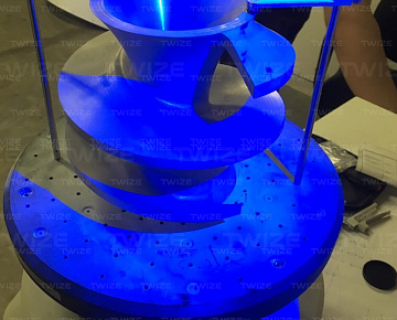 Процесс 3D-сканирования металлического шнека